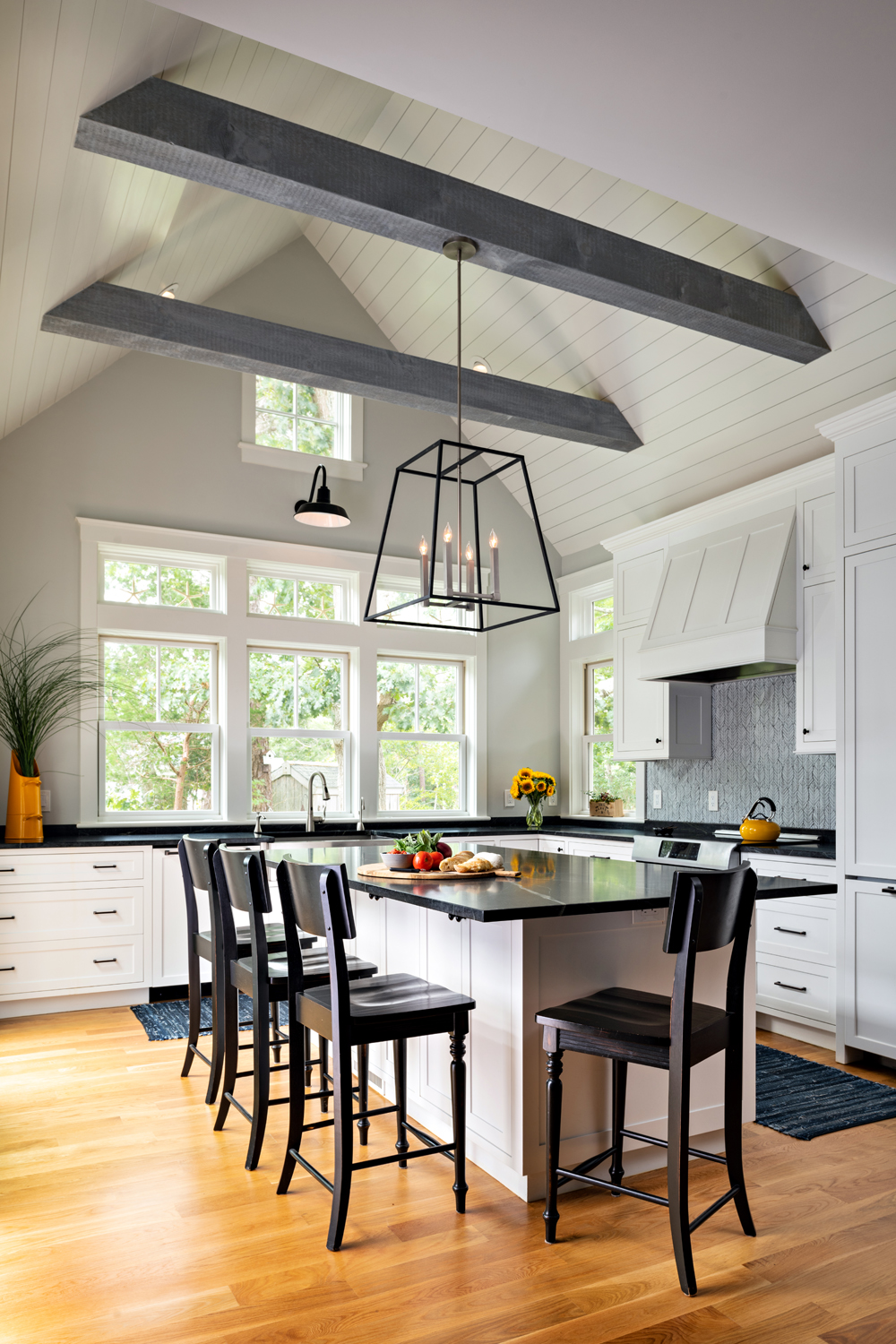 Small Kitchen? No Problem! Maximize Space with These Remodel Tips